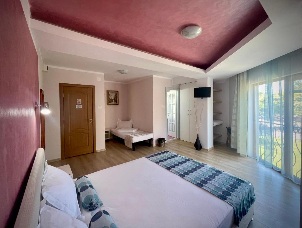 Vamabel House Bed & Breakfast Vama Veche Exterior photo